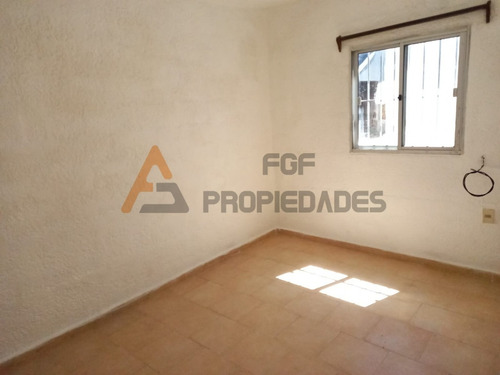 Alquiler Apartamento En Cerrito De La Victoria