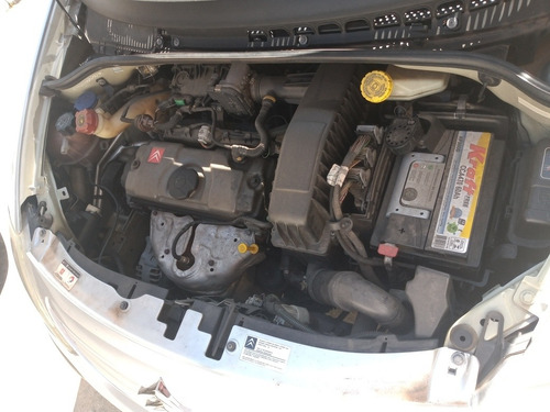 Imagem 13 de 15 de Citroën C3 2006 1.4 8v Glx Flex 5p