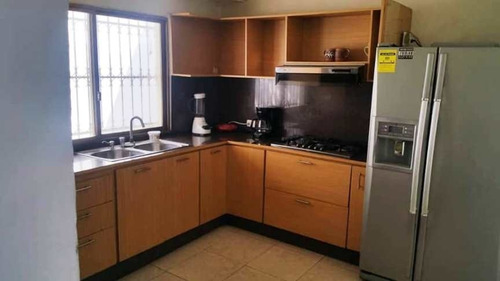 Imagen 3 de 12 de Venta Casa Urb. Los Cerritos, Paraparal