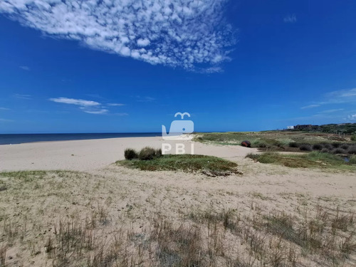 Exclusivo Lote Sobre La Playa En Santa Mónica - Ref : Pbi13252