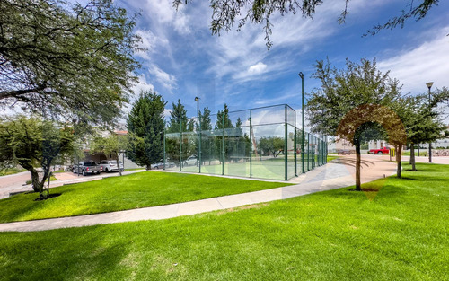 Terreno Plano En Venta En La Vista Residencial En Condominio Lomas De La Vista