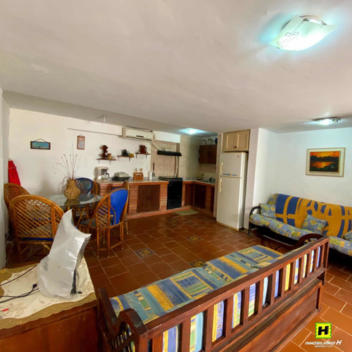 Imagen 4 de 11 de En Venta Town House En Residencias Bahia Tucacas