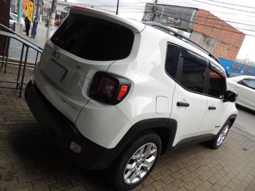 Imagem 4 de 9 de Renegade 1.8 16v Flex Sport 4p Automático