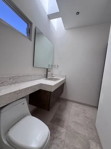 Exclusiva Casa En Renta En El Campanario