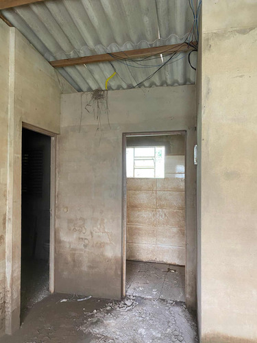 Casa 2 Quartos 2 Wc Sala, Cozinha Área Serviço