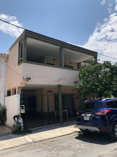 Casa En Venta Por Zona Centro De Guadalupe 