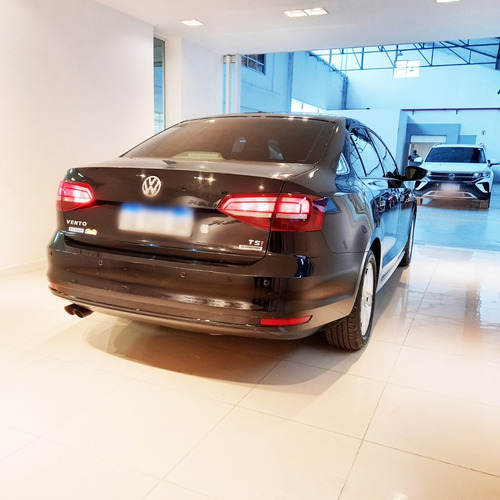Imagen 3 de 15 de Volkswagen Vento Confortline
