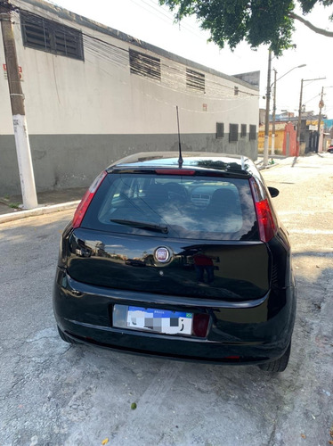 Fiat Punto 2011 1.4 Attractive Flex 5p