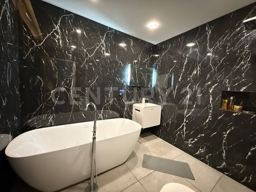 Casa En Venta Recien Remodelada En Ejido Sur Con 950m2 De Terreno