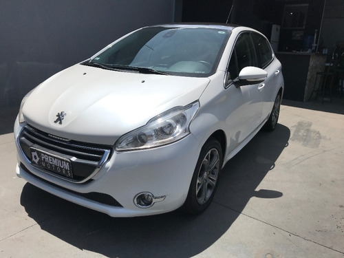 Peugeot 208 Griffe At