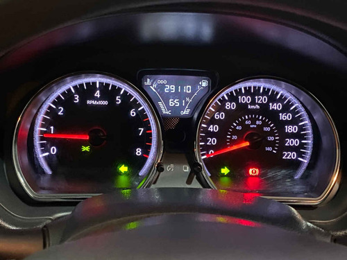Imagen 14 de 15 de Nissan Versa 2019 4p Advance L4/1.6 Man