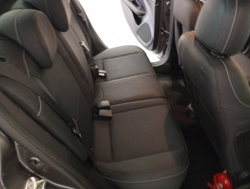 Fiat Cronos 1.8 16v Precision At6 Pack Premium