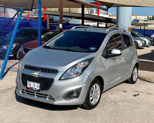 Imagen 2 de 13 de Chevrolet Spark 2015