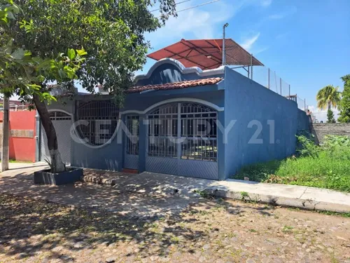 Venta De Casa Amplia De Una Sola Planta Para Adultos O Pareja Joven Con Hijos - foto 1