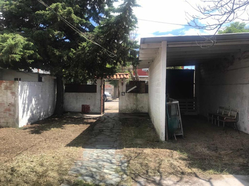 Casa Para Reciclar De 3 Ambientes Cochera Parque