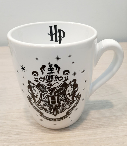 Taza Harry Potter Blanco Escudo Hogwarts + Interior Hp - Aut