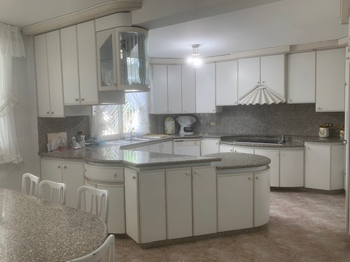Imagen 10 de 25 de Vendo Casa 770m2 8h/7b/7pe Caurimare