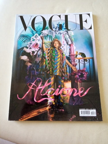 Vogue Alcione Sasha Iza Preta Gil Renato Góes João Vicente C