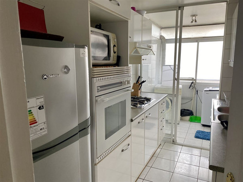 Departamento En Arriendo De 2 Dorm. En Providencia