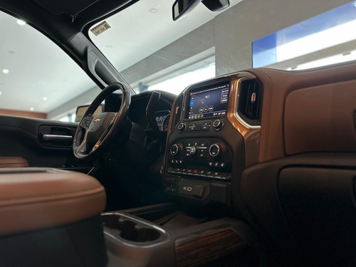 Chevrolet Cheyenne 6.2 2500 Doble Cab High Country 4x4 At