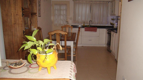 Imagen 5 de 18 de Chalet En Planta Baja - 3 Ambientes - Reciclado