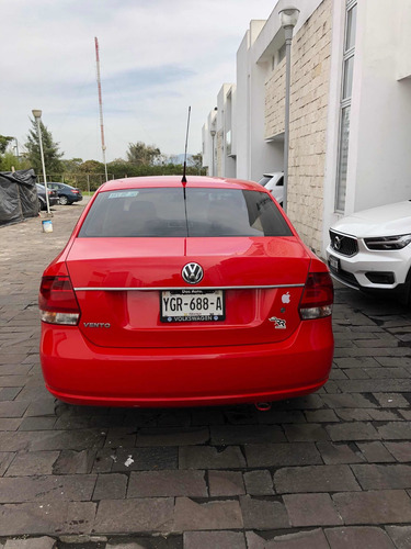 Volkswagen Vento 1.6 Highline At 2015