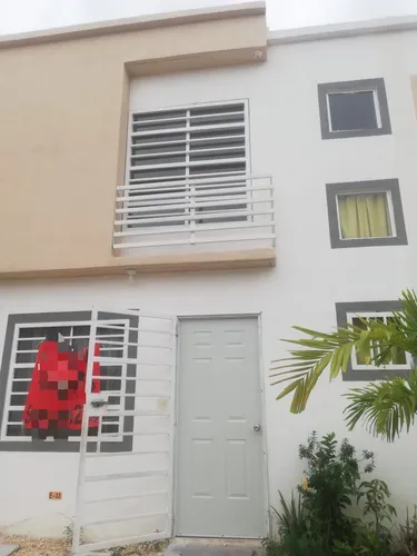 Casa En Venta En Punta Ikal Cancun