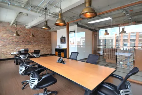 Oficina En Arriendo En Chico Norte Ii Sector. Cod A21949