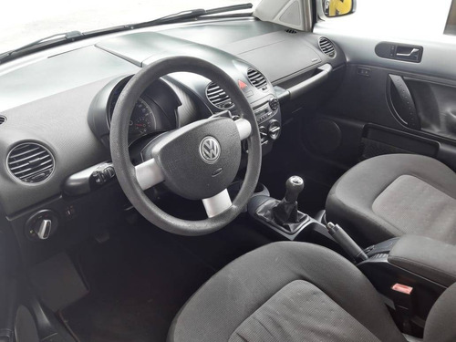 Volkswagen New Beetle 2.0 Mi 8v Gasolina 2p Sem Entrada