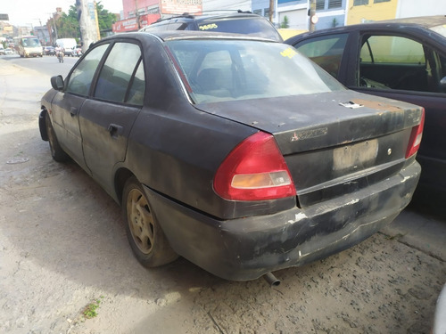 Imagem 2 de 6 de Mitsubishi Lancer Glx 1997 Sucata Somente Peças