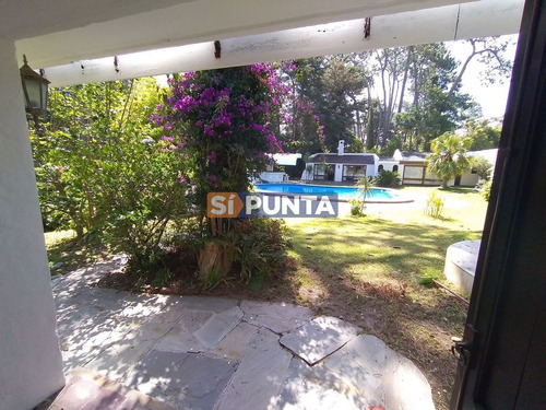 Imagen 4 de 30 de Zona De San Rafael Próximo A Punta Shopping