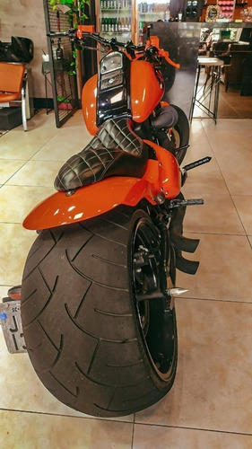 Imagem 2 de 9 de Suzuki Intruder Lc 1500