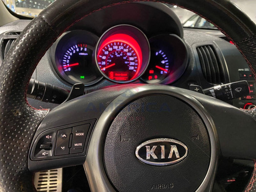 Imagem 9 de 10 de Kia Cerato Cerato Sx3 At
