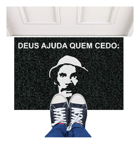 Tapete Capacho Madruga Divertido 60x40 Porta Casa Ap Decor Cor - Desenho do tecido Trama Vinílica 13mm Emborrachado Antiderrapante