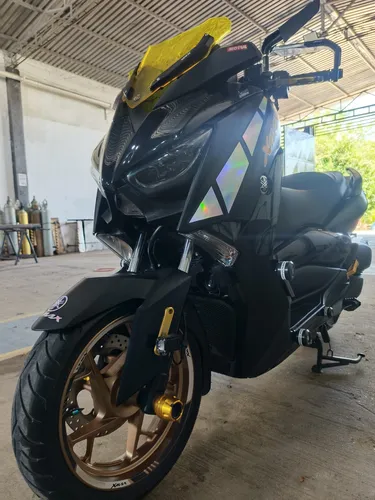 Yamaha X Max 300