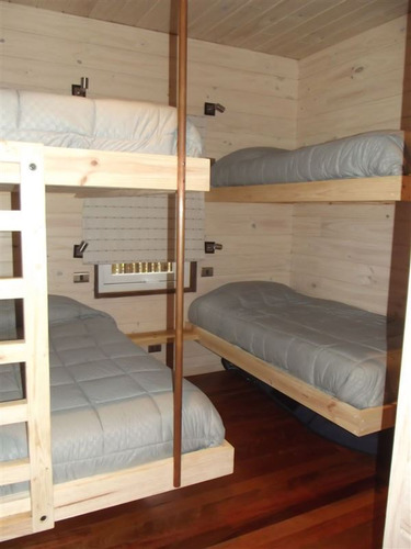 Casa En Venta 4 Dormitorios Pichilemu En Primera Línea