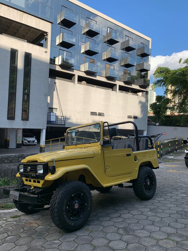 Toyota Bandeirante Curto Capota De Lona