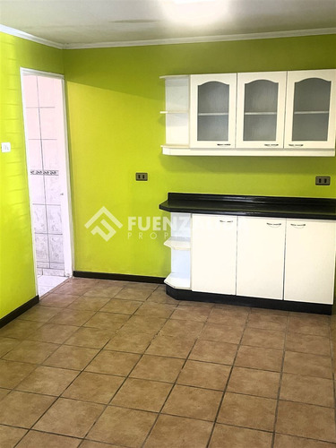 Casa Familiar En Venta De 4d 4b En Ciudad Satelite Maipú
