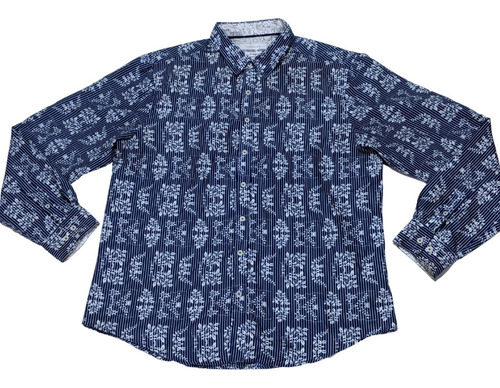 Camisa International Report. Manga Larga. Azul. Talla Xl.