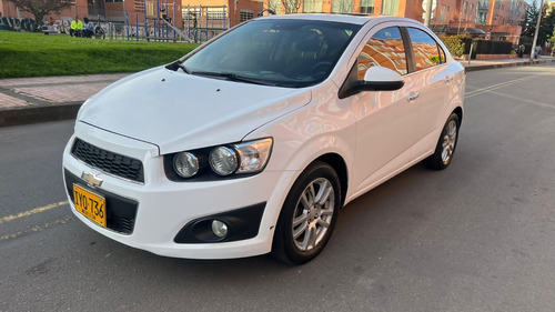 Chevrolet Sonic 1.6 Lt 4 p