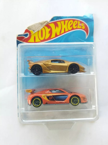 Hot Wheels Pack 2 Renault Sport Rs Lamborghini Dorado 1/64