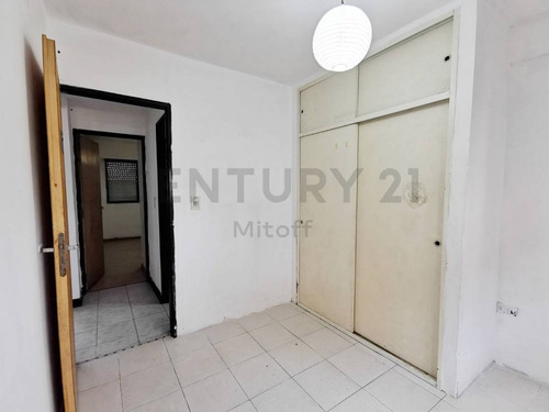Imagen 8 de 11 de Departamento En Venta De 2 Dormitorios En Los Hornos