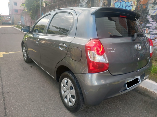 Toyota Etios Hb X 2014/2015 1.3 - Completo