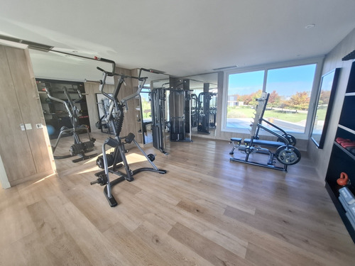 Casa . Venta. Buenos Aires Golf . Bella Vista.