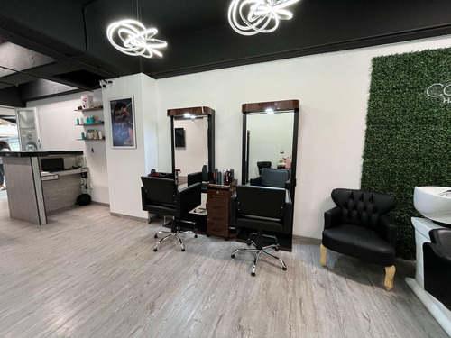 Se Traspasa Estudio De Belleza En Multiplaza Arboledas