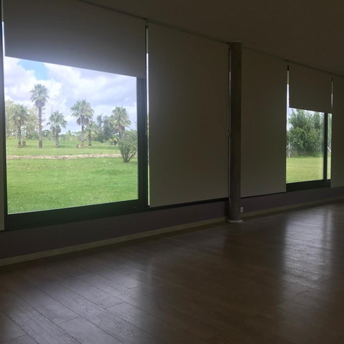 Imagen 12 de 27 de Casa En Venta Ambientes Amplios, 3 Dormitorios + Servicio. 310 M2 + Terreno. Vale La Pena Coordinar Visita!