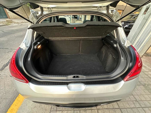 Imagen 14 de 19 de Peugeot 308 1.6 Allure Pack /// 2018 - 74.000km
