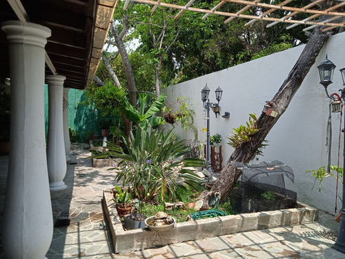 Yonny Silva Rentahouse Carabobo Vende Excelente Casa En Las Clavellinas Valencia Rcys 23-31050