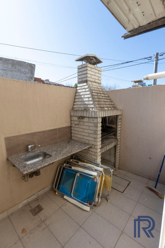 Venta Dúplex 2 Dormitorios Monte Hermoso Con Cochera