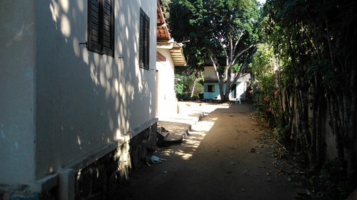Imagem 14 de 19 de Casa A 160metros Da Praia, No Centro De Manguinhos - 10687